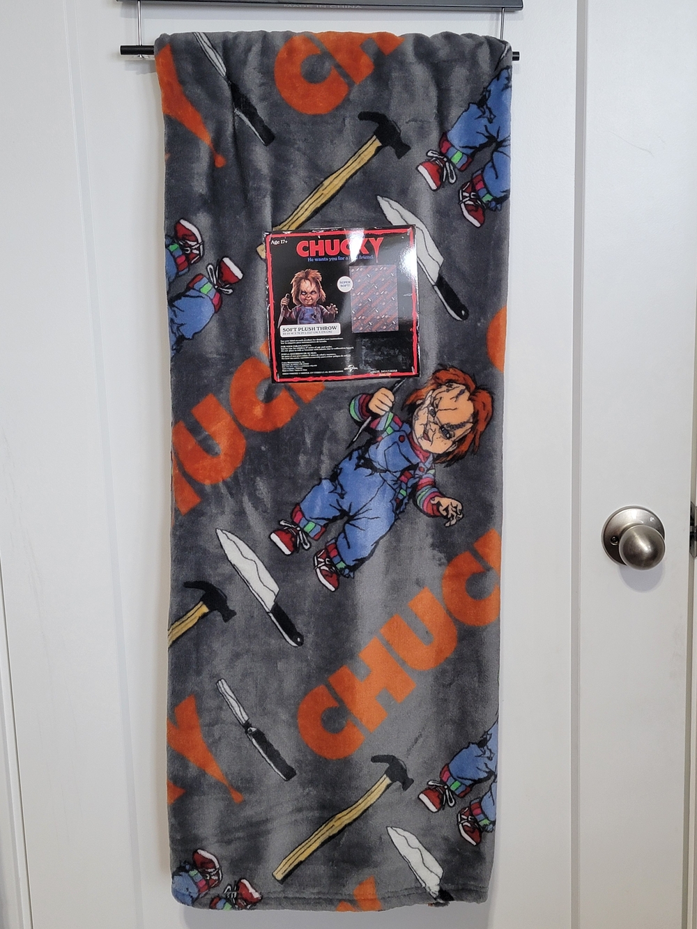 Chucky horror plush throw blanket